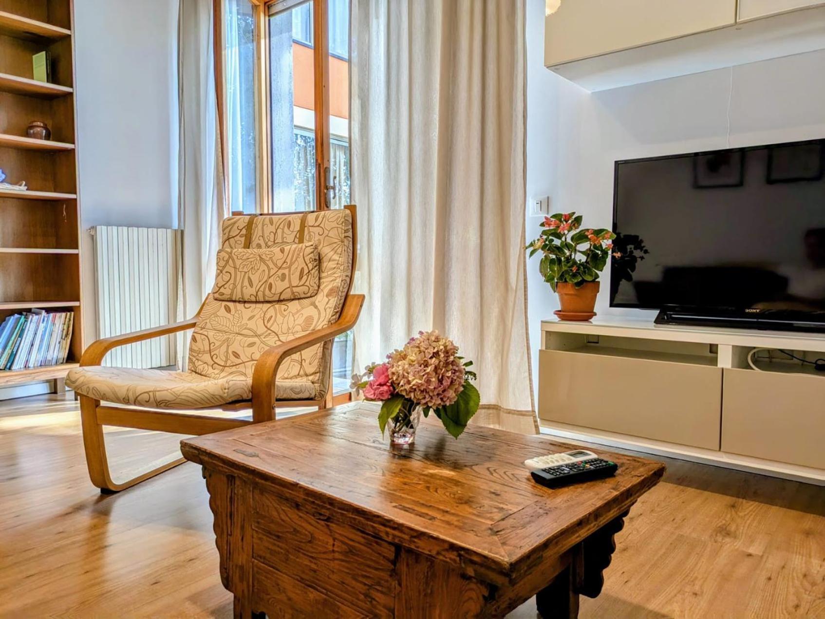 Appartamento Viale Puccini - Free Gated Parking - 3 Minutes From Center Lucca Eksteriør billede